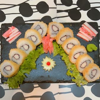 Deep-fried surimi maki